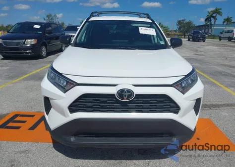 2021 Toyota Rav4 Le z USA, uszkodzony, nr VIN 2T3F1RFV7MC244892